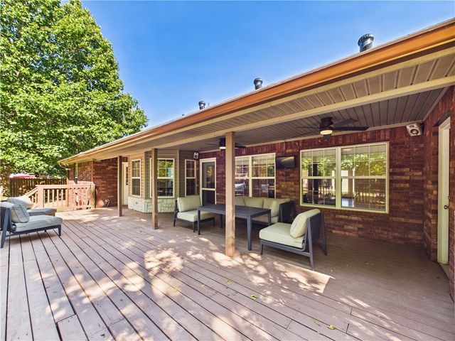 143 Pueblo Drive, Rogers, AR 72756