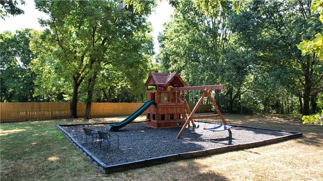 143 Pueblo Drive, Rogers, AR 72756