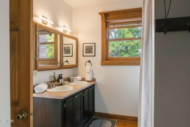 2417 Sylvan Glen Way, Pigeon Forge, TN 37863