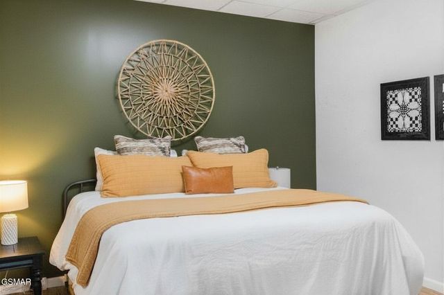 2417 Sylvan Glen Way, Pigeon Forge, TN 37863