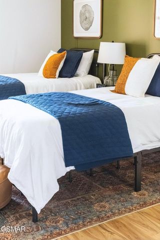 2417 Sylvan Glen Way, Pigeon Forge, TN 37863