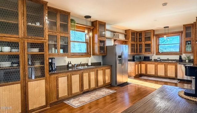 2417 Sylvan Glen Way, Pigeon Forge, TN 37863