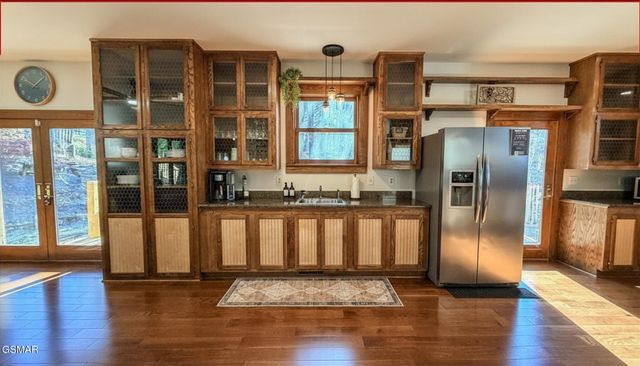 2417 Sylvan Glen Way, Pigeon Forge, TN 37863