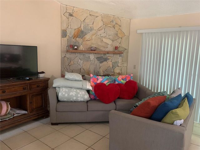 8050 WINDY HILL WAY, Orlando, FL 32818