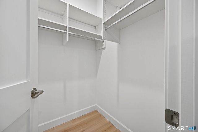 131 Beach Road 404, Fairfield, CT 06824