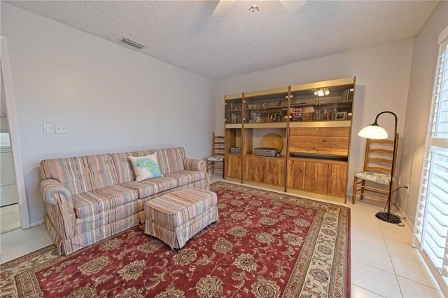 7402 9TH AVENUE W 7402, Bradenton, FL 34209