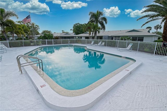 7402 9TH AVENUE W 7402, Bradenton, FL 34209