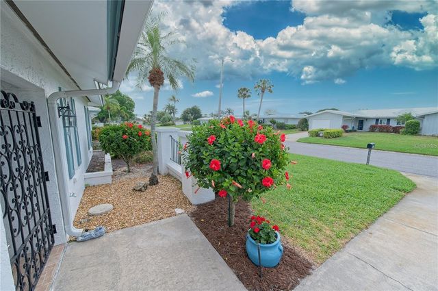 7402 9TH AVENUE W 7402, Bradenton, FL 34209