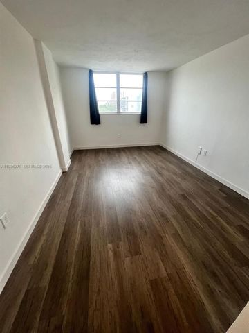 1475 NE 125th Ter 412-A, North Miami, FL 33161