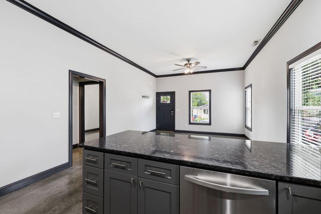 2411 Vine Street, Chattanooga, TN 37404
