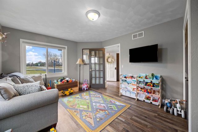 7551 SUNBURST LANE, Neenah, WI 54956