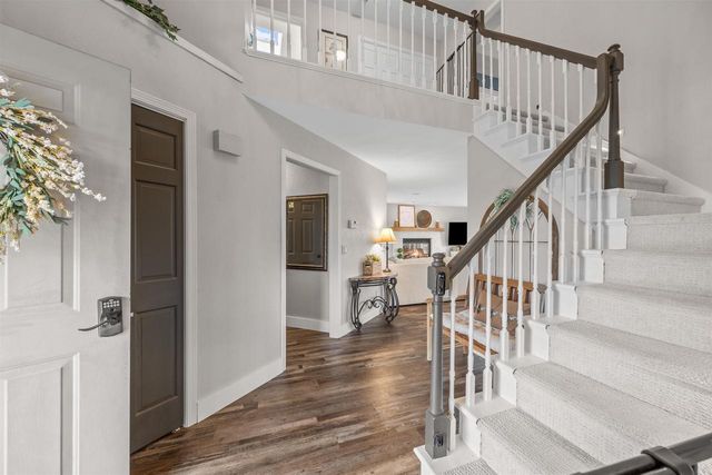 7551 SUNBURST LANE, Neenah, WI 54956