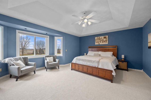 7551 SUNBURST LANE, Neenah, WI 54956