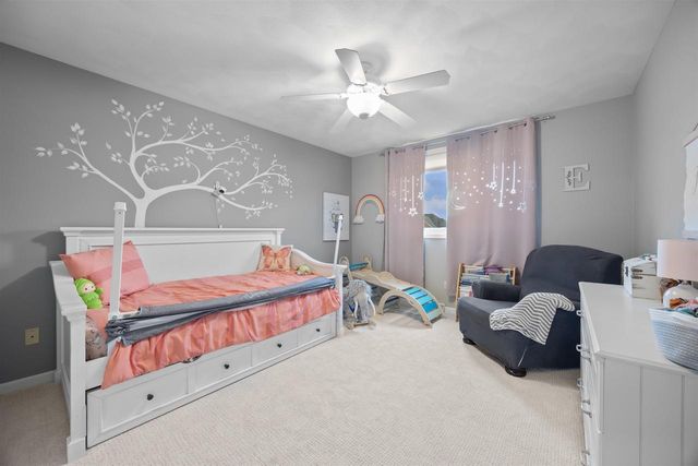 7551 SUNBURST LANE, Neenah, WI 54956