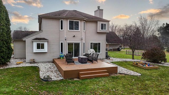 7551 SUNBURST LANE, Neenah, WI 54956