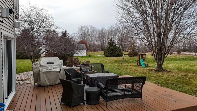 7551 SUNBURST LANE, Neenah, WI 54956