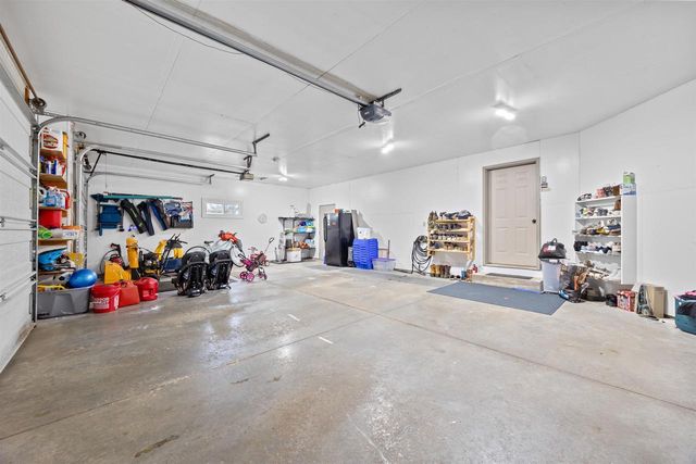 7551 SUNBURST LANE, Neenah, WI 54956