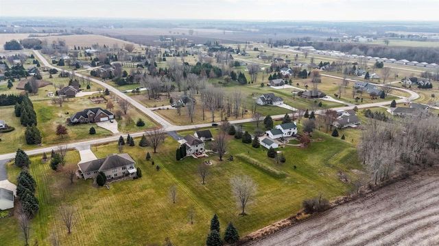 7551 SUNBURST LANE, Neenah, WI 54956