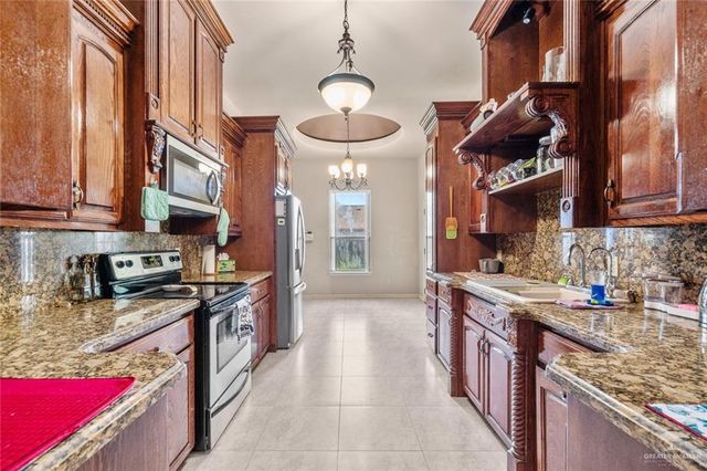 2904 Victoria Street, Hidalgo, TX 78557