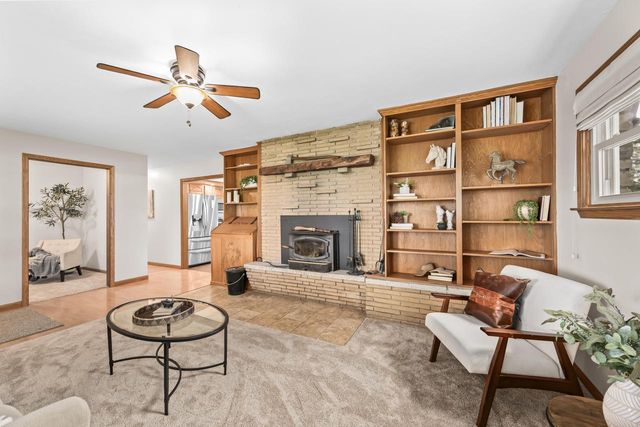 W975 COUNTY ROAD L, East Troy, WI 53120