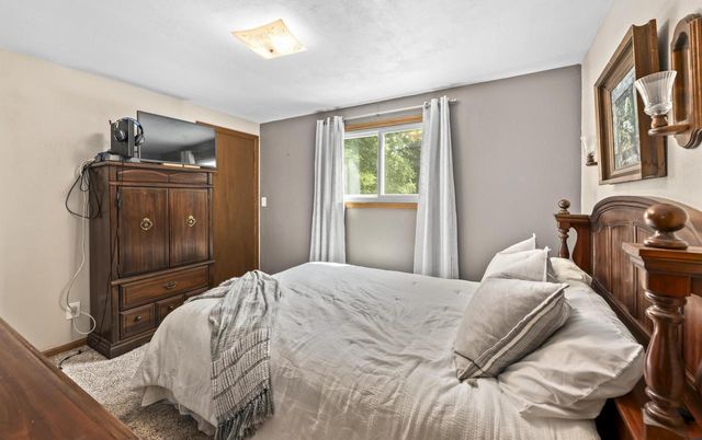 W975 COUNTY ROAD L, East Troy, WI 53120