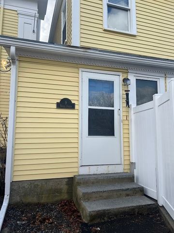 9 Broad St 1, Marlborough, MA 01752