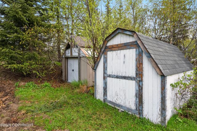 7101 O'Malley Road, Anchorage, AK 99507