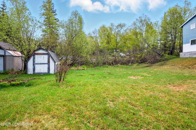 7101 O'Malley Road, Anchorage, AK 99507