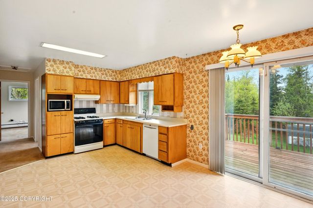 7101 O'Malley Road, Anchorage, AK 99507