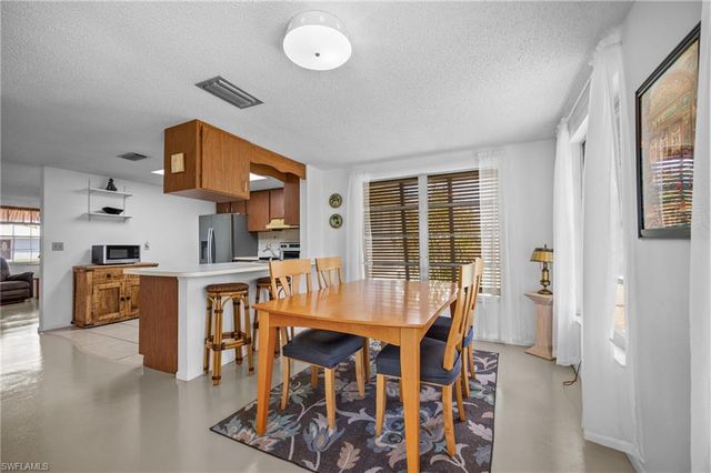 901 Ponderosa RD, Venice, FL 34293