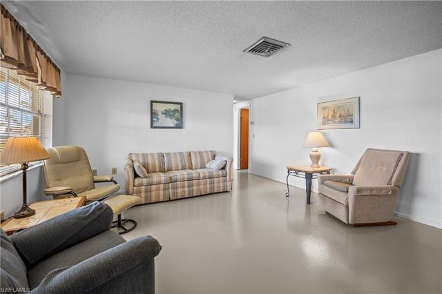 901 Ponderosa RD, Venice, FL 34293