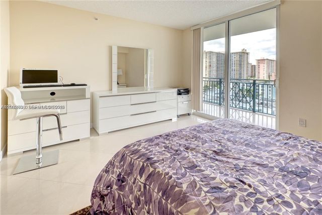 17555 Atlantic Boulevard 902, Sunny Isles Beach, FL 33160