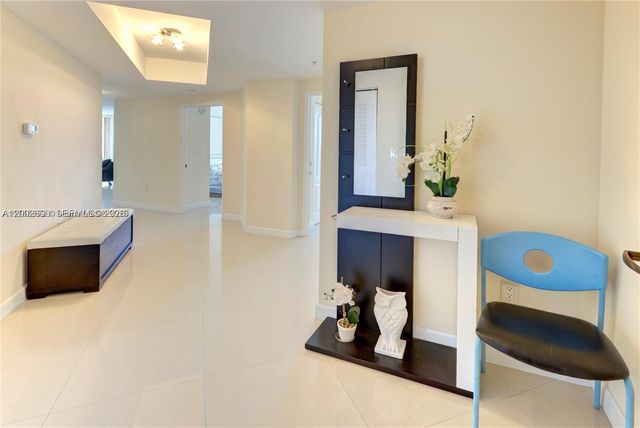 17555 Atlantic Boulevard 902, Sunny Isles Beach, FL 33160