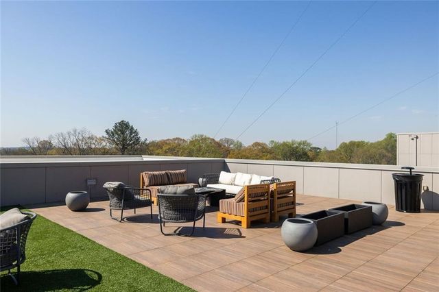 112 Rogers Street NE 202, Atlanta, GA 30317