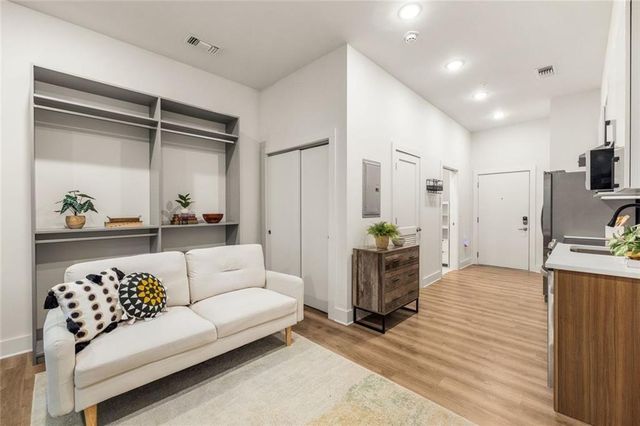 112 Rogers Street NE 202, Atlanta, GA 30317