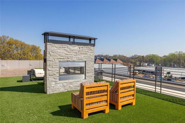 112 Rogers Street NE 202, Atlanta, GA 30317