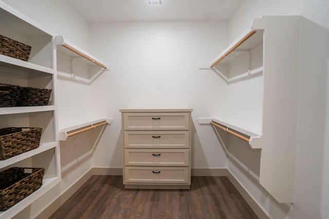118 Kipapa CT, Bastrop, TX 78602