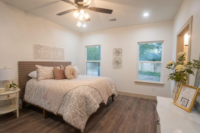 118 Kipapa CT, Bastrop, TX 78602