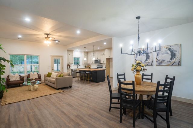 118 Kipapa CT, Bastrop, TX 78602