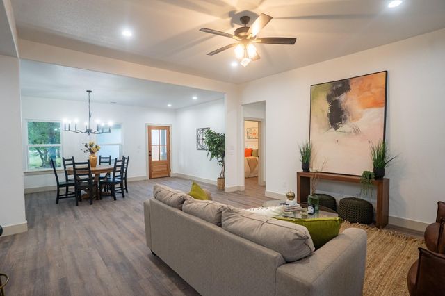 118 Kipapa CT, Bastrop, TX 78602