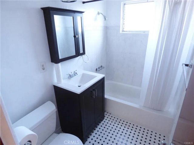 5832 Camerford Avenue, Los Angeles, CA 90038
