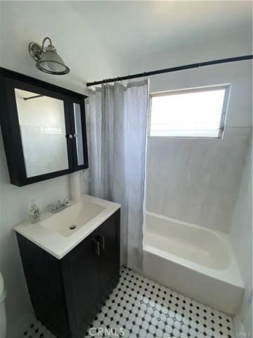 5832 Camerford Avenue, Los Angeles, CA 90038