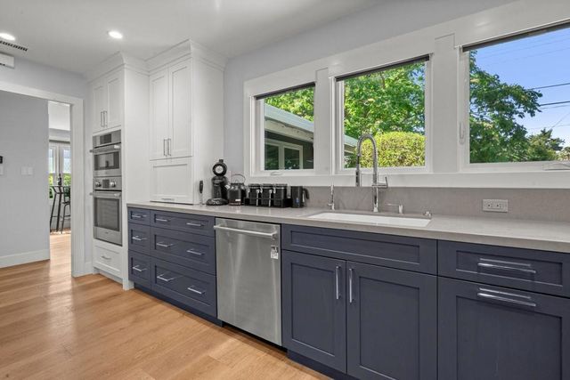 1180 Fewtrell Drive, Campbell, CA 95008
