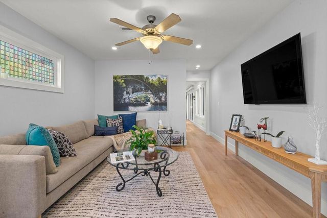 1180 Fewtrell Drive, Campbell, CA 95008