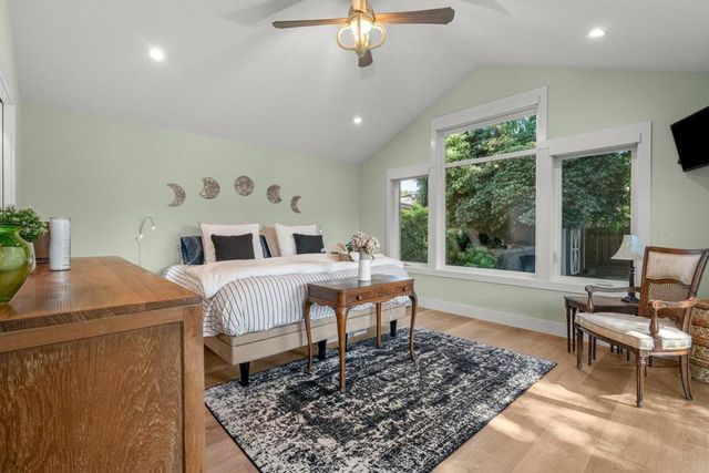 1180 Fewtrell Drive, Campbell, CA 95008