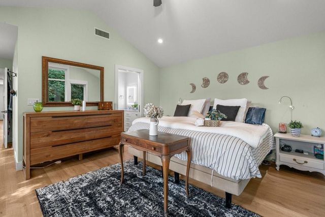 1180 Fewtrell Drive, Campbell, CA 95008