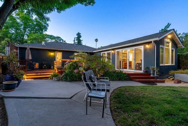 1180 Fewtrell Drive, Campbell, CA 95008