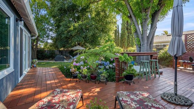 1180 Fewtrell Drive, Campbell, CA 95008