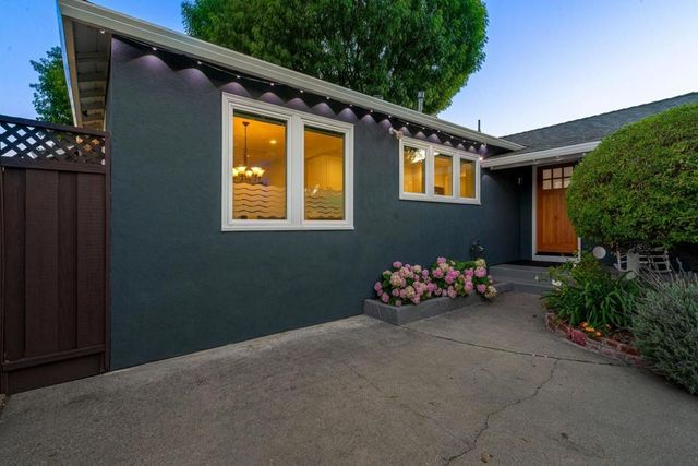 1180 Fewtrell Drive, Campbell, CA 95008