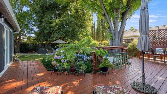 1180 Fewtrell Drive, Campbell, CA 95008